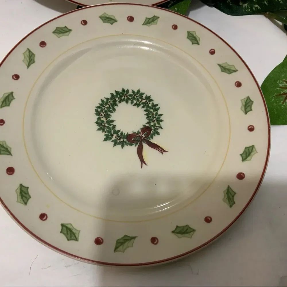 Vintage Merry Brite Christmas Salad Dessert Plates Holiday  A14